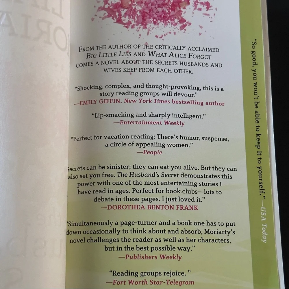 The Husband's Secret by Liane Moriarty | Fiction, Mystery | Paperback Book - Picture 6 of 7